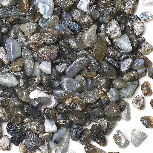 YATOJUZI Labradorite Aquarium Gravel Rocks Bulk Wholesale Tumbled Crystals Stones Chips Crushed Reiki Energy Balancing Gemstones for Planters Vase Filler Fountain Fish Tank Potted Decor 0.44LB