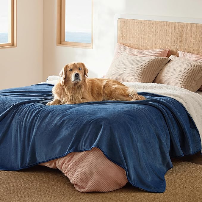 Bedsure Waterproof Blanket for Bed - Sherpa Fleece Waterproof Dog Blankets for Large Dogs, Pet Blankets for Bed/Couch/Dog Crate, Soft Plush Reversible Furniture Protector, Queen Size, 90"x86", Blue